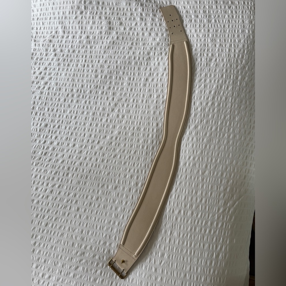 Gorgeous Genuine Leather Cream Wide Belt from Banana Republic!!